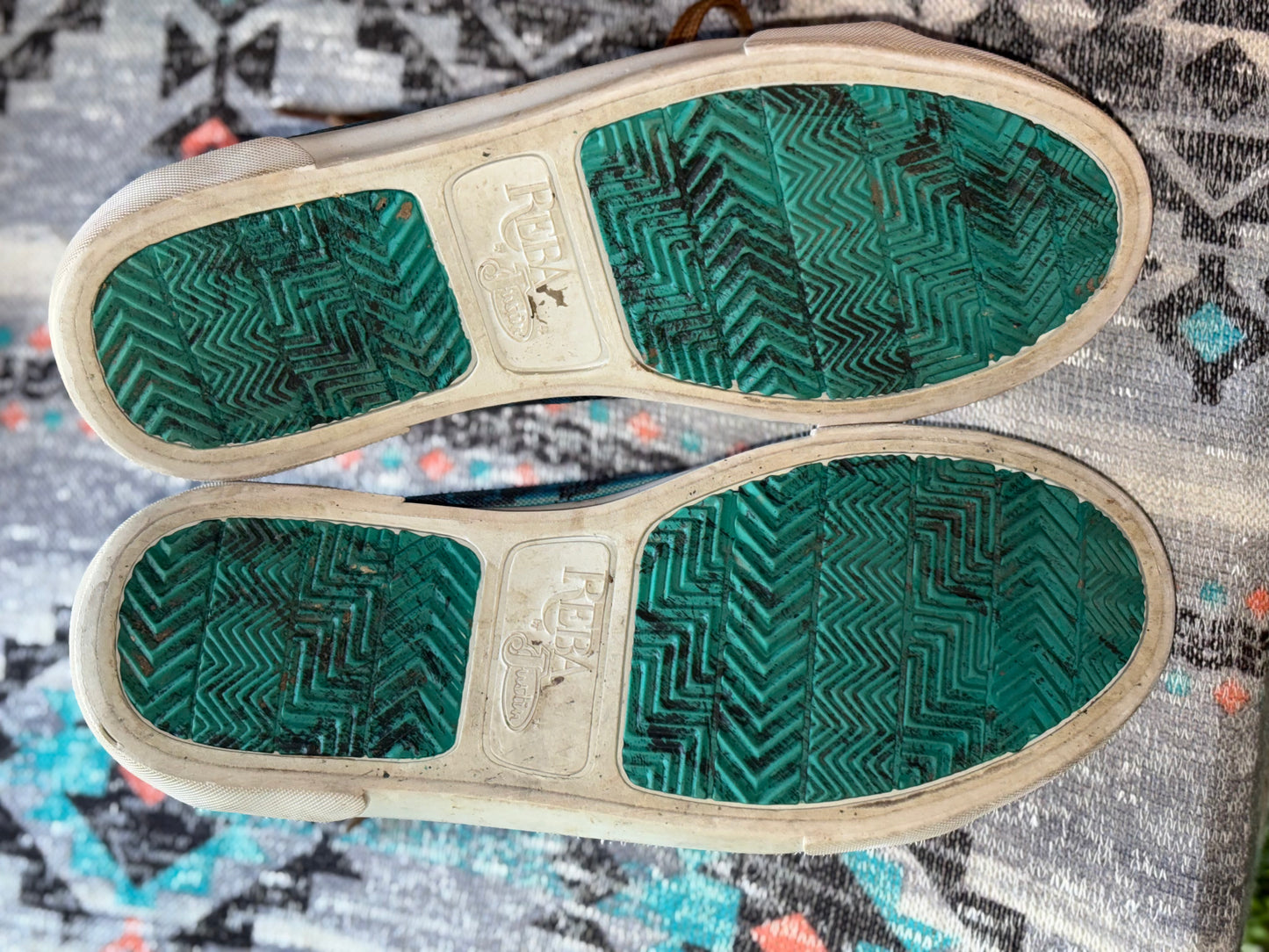 Size 7 Tribal Patten Sneaker
