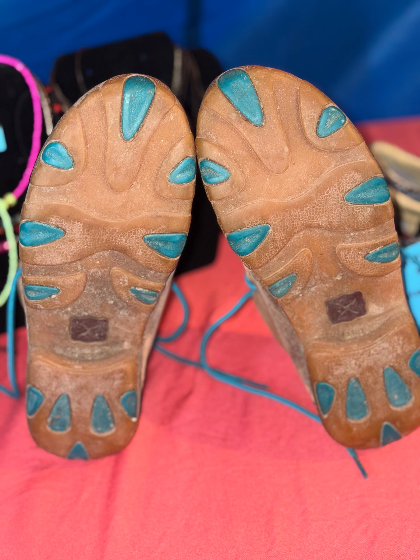 Size 7 Women's Twisted X Turquoise Diamond