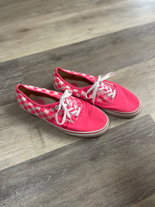 Women’s 8.5 pink checkered vans